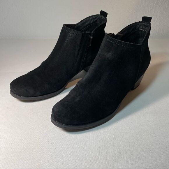 Eric Michael black suede ankle booties size 40 9.5 - Picture 11 of 12